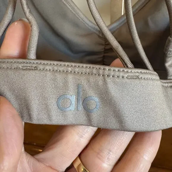 Alo Yoga Airlift Intrigue Bra Gravel Size S - Picture 5 of 8